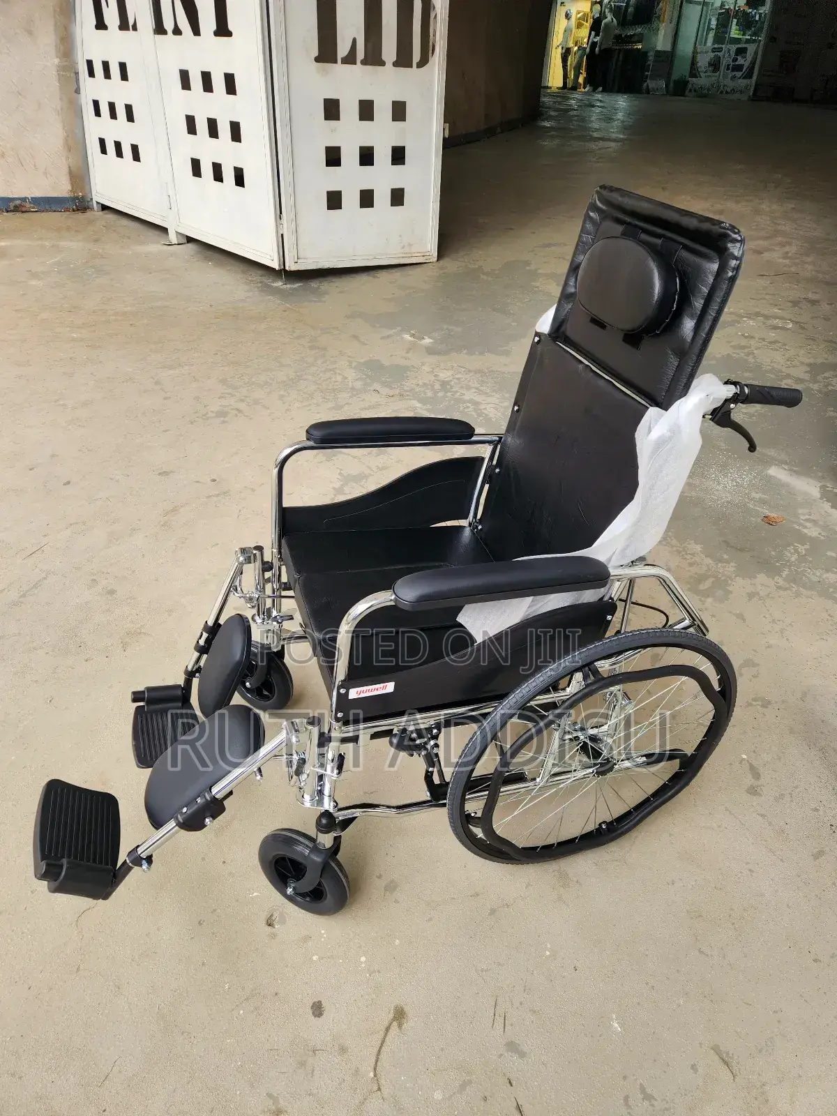 Wheelchair廟號reclining Wheelchair短短wheelchair Sleeping序幕wheelchair New