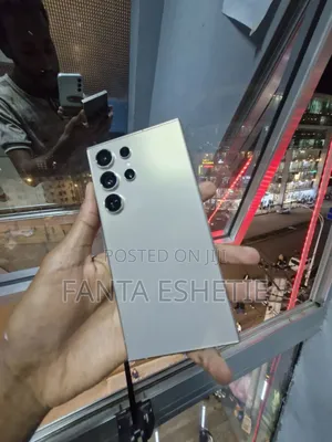 Photo - New Samsung Galaxy S24 Ultra 256 GB Silver