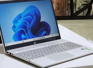 New Laptop HP Pavilion 15 8GB Intel Core I5 SSD 1T