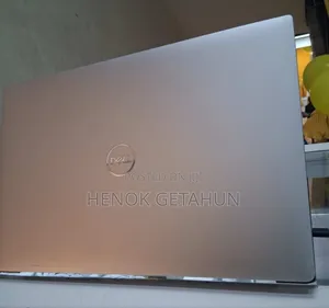 Photo - New Laptop Dell Precision 15 3520 16GB Intel Core i7 SSD 512GB