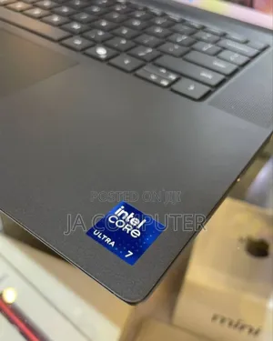 New Laptop Dell Precision 5690 32GB Intel Core Ultra 7 SSD 1T