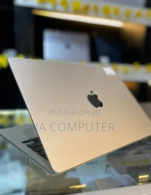 New Laptop Apple MacBook Air 2024 M3 13-Inch 16GB Apple M3 SSD 512GB