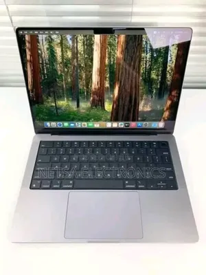 Photo - New Laptop Apple MacBook Pro M1 16GB Apple M1 Pro SSD 1T