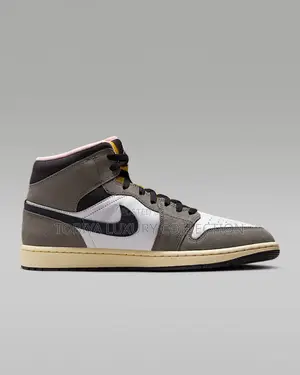 35,500 Birr Original Air Jordan 1 Mid Se Original Shoes Only