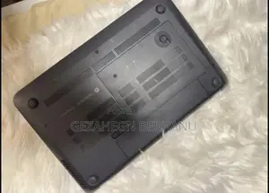 Laptop HP Envy 15-Ep0xxx 4GB Intel Core I5 HDD 700GB