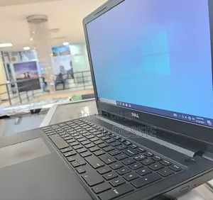 Laptop Dell Vostro 15 3000 8GB Intel Core I5 SSD 256GB