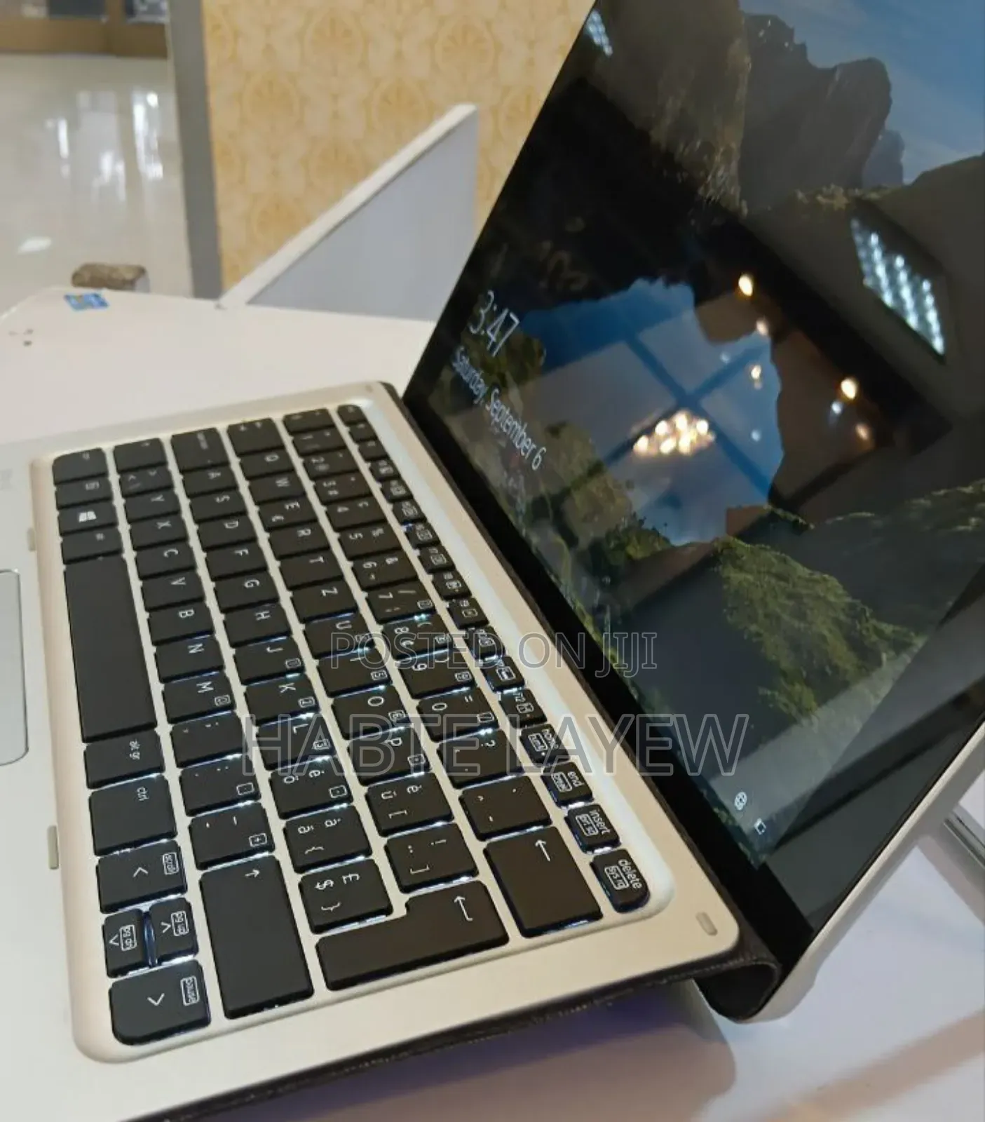 New Laptop HP EliteBook 840 8GB Intel Core M2 SSD 256GB