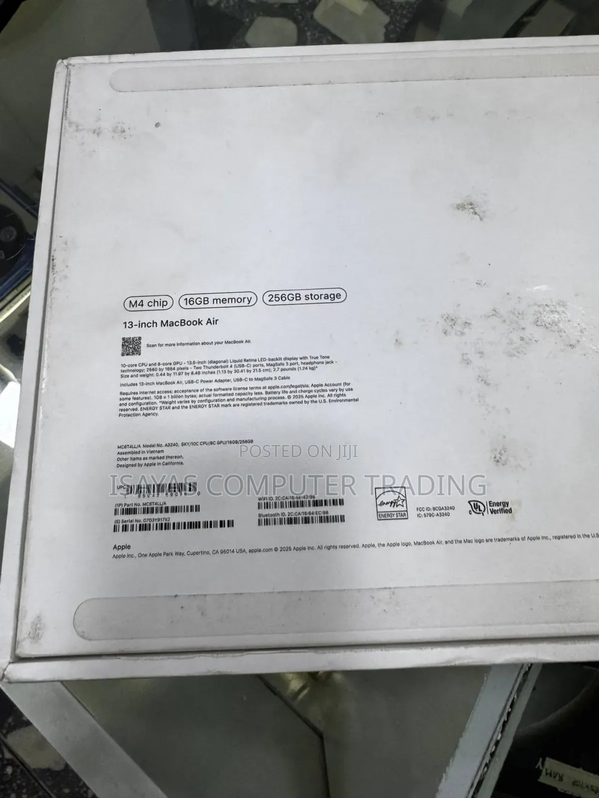 New Laptop Apple MacBook Air 2025 M4 13-Inch 16GB SSD 256GB