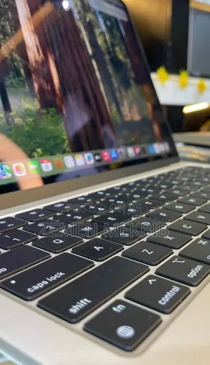 New Apple MacBook Air 2024 M3 13-Inch 16GB Intel Core I7 SSD 512GB