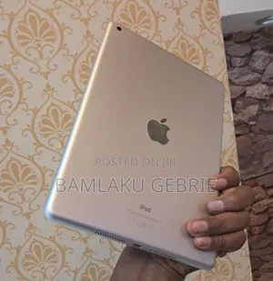 Photo - New Apple iPad 10.2 (2021) 64 GB