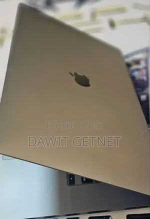New Laptop Apple MacBook Pro 2019 16GB Intel Core I7 SSD 512GB