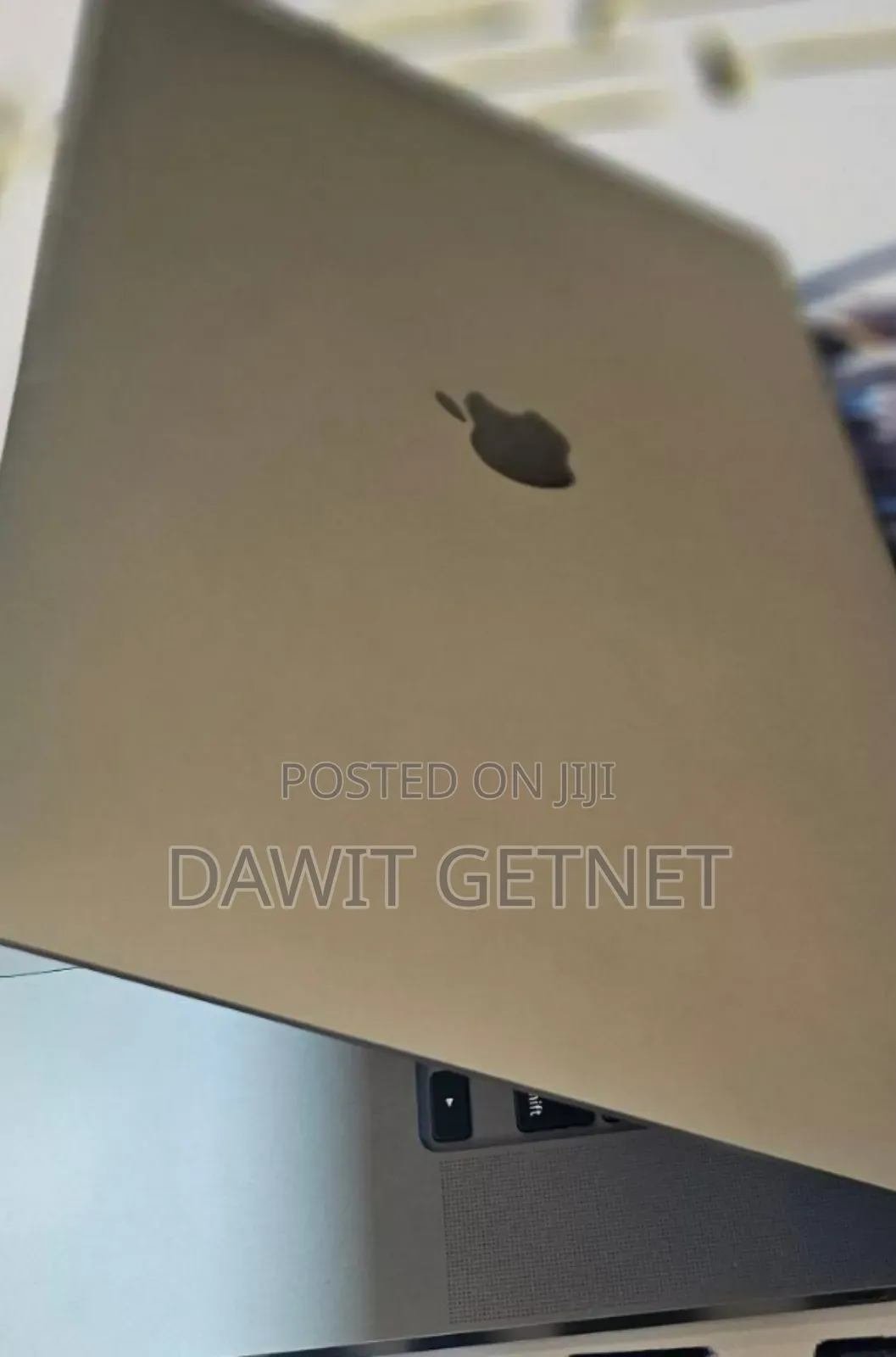 New Laptop Apple MacBook Pro 2019 16GB Intel Core I7 SSD 512GB