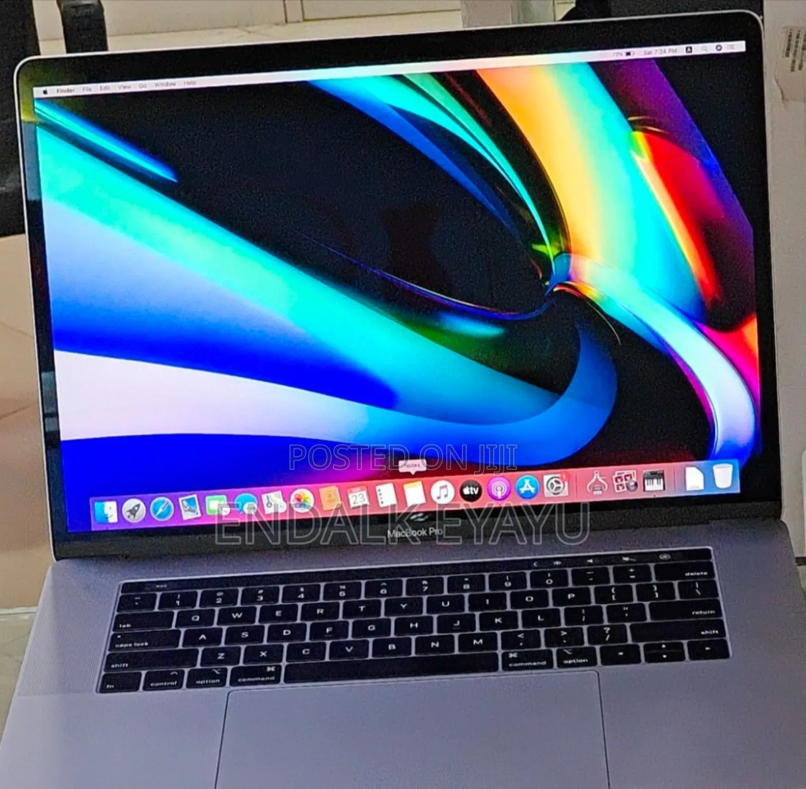 New Laptop Apple MacBook Pro 2019 32GB Intel Core I9 SSD 512GB