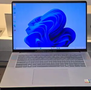 New Laptop Dell Inspiron 15 16GB Intel Core Ultra 7 SSD 1T