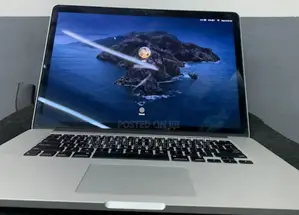 New Laptop Apple MacBook 8GB Intel Core I7 SSD 256GB