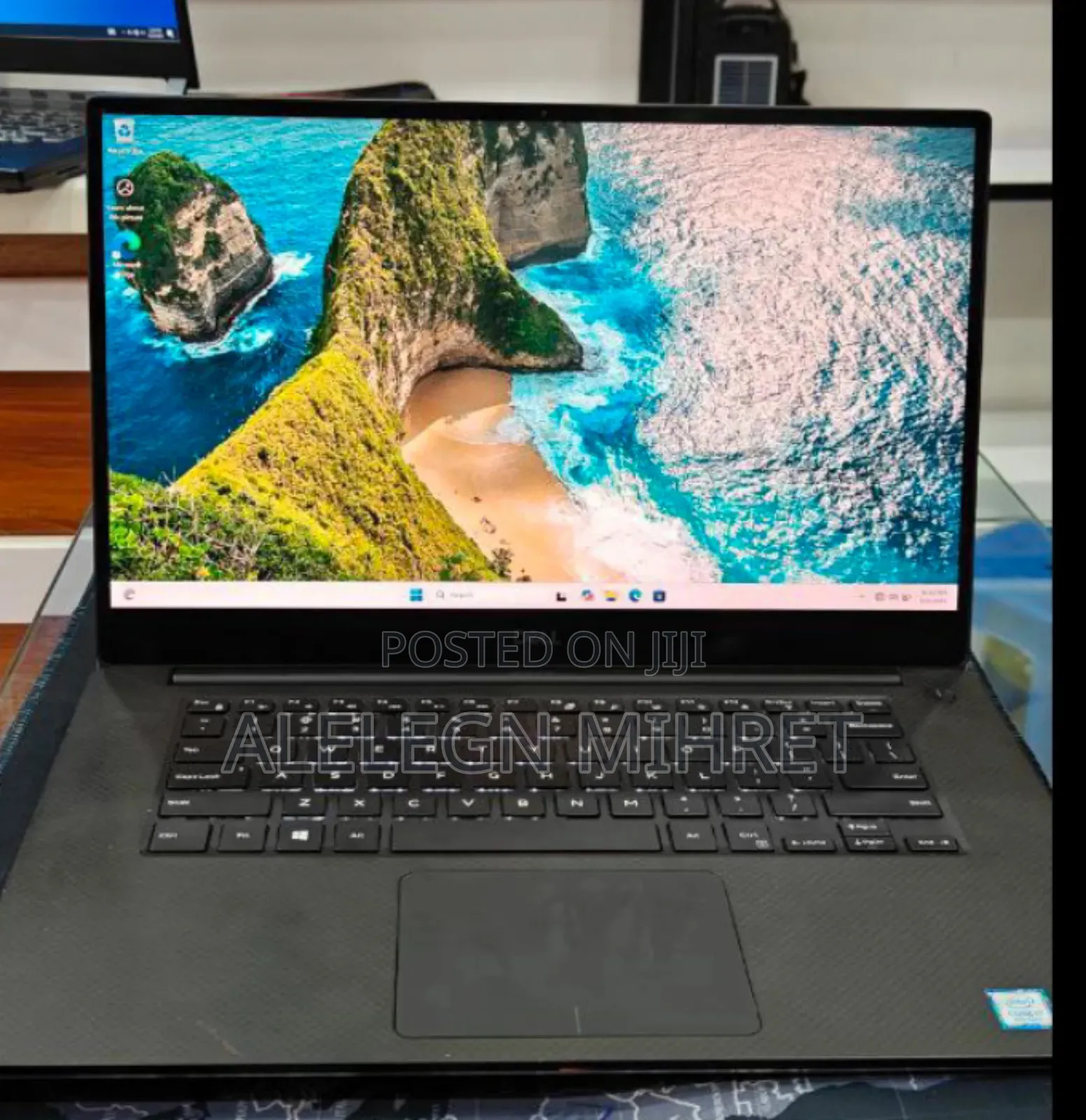 New Laptop Dell Precision 5540 16GB Intel Core I7 SSD 512GB