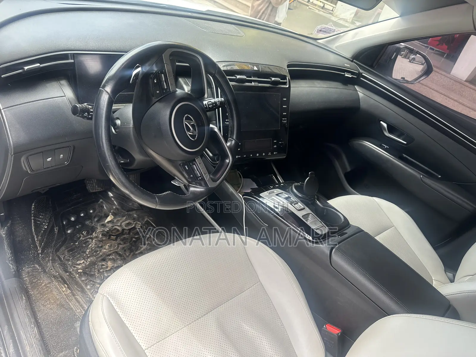 Hyundai Tucson 2022 White