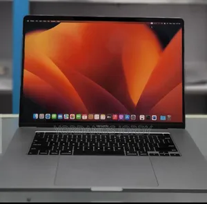Photo - New Laptop Apple MacBook Pro 2019 16GB Intel Core I7 SSD 512GB