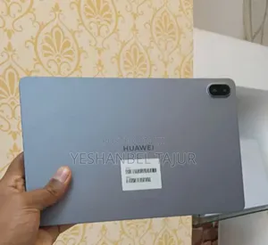 Photo - New Huawei MatePad SE 128 GB Silver