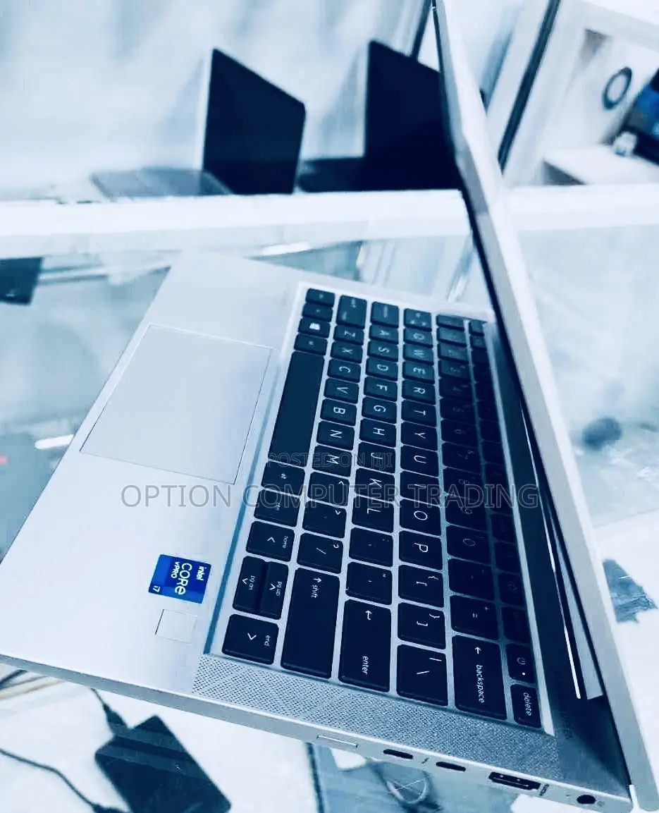 New Laptop HP EliteBook 840 G8 16GB Intel Core I7 SSD 512GB