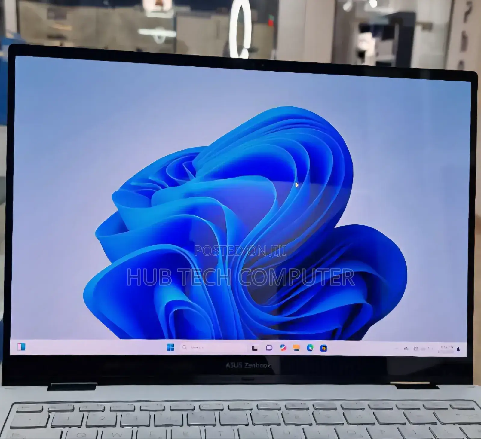 New Laptop Asus Zenbook Flip 13 UX363 16GB Intel Core I7 SSD 512GB