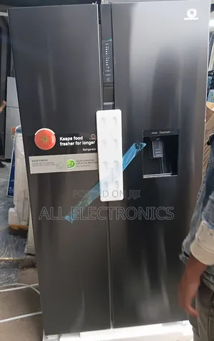 Centerpoint Side by Side 520litre Fridge