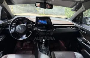 Toyota C-HR 2017 Burgundy