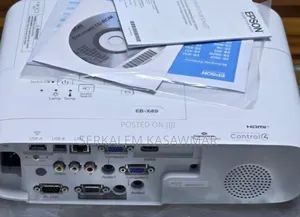 1brand New Epson Eb-X49 Projector Technology: 3lcd, RGB Liquid Cr