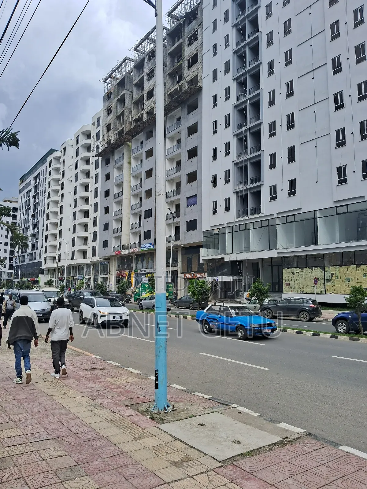 3bdrm Apartment in Jenboro Realestate, Bole for sale