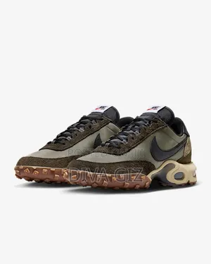 33,500 Birr
Nike Air Max Waffle Sp
 Original Shoes Only 