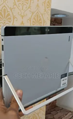 New Laptop HP Elite X2 1012 G2 8GB Intel Core M SSD 256GB