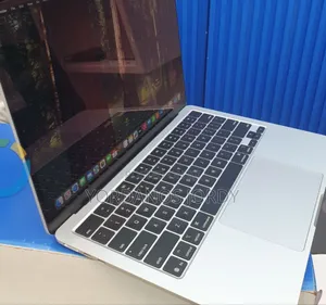 New Laptop Apple MacBook Air 2025 M4 13-Inch 16GB Apple M4 SSD 256GB