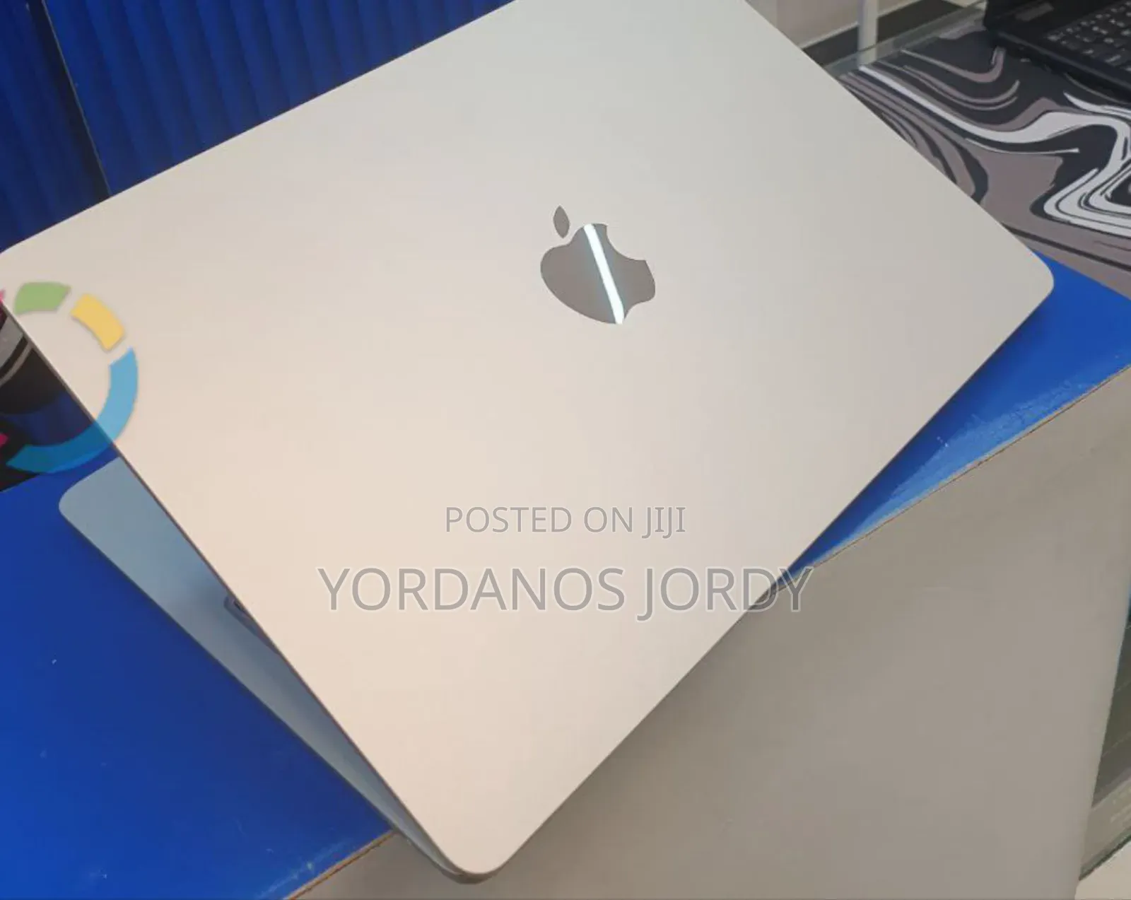 New Laptop Apple MacBook Air 2025 M4 13-Inch 16GB Apple M4 SSD 256GB