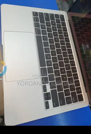 New Laptop Apple MacBook Air 2025 M4 13-Inch 16GB Apple M4 SSD 256GB