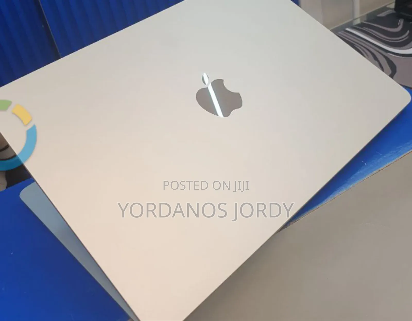 New Laptop Apple MacBook Air 2025 M4 13-Inch 16GB Apple M4 SSD 256GB