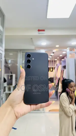 Photo - New Samsung Galaxy S24 Plus 256 GB Black