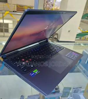 New Laptop MSI Vector GP68 HX 13V 16GB Intel Core I9 SSD 1T