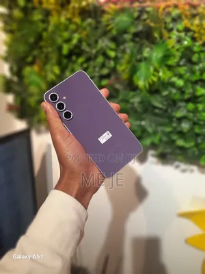 Photo - Samsung Galaxy S23 FE 256 GB Pink