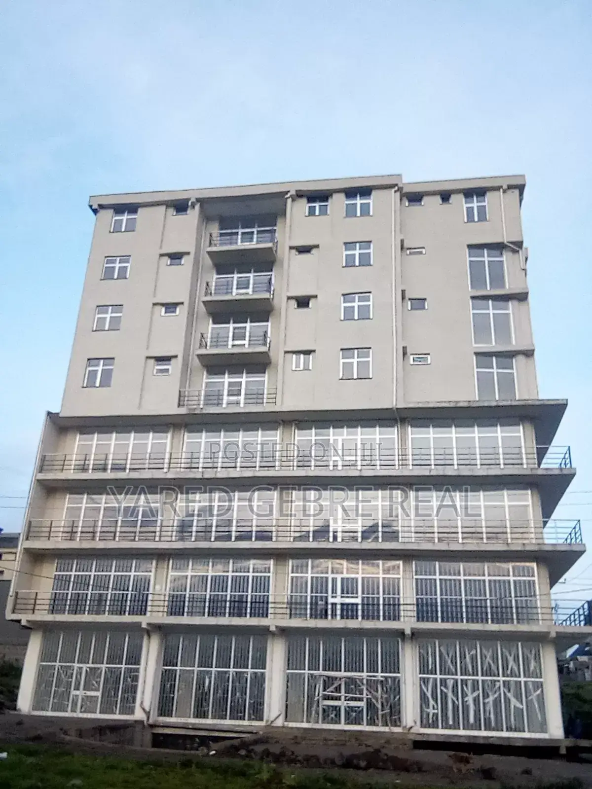 Furnished 2bdrm Apartment In 🏠Full Finished , Yeka For Sale