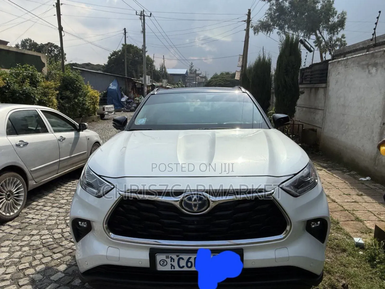 Toyota Highlander Hybrid 2023 White