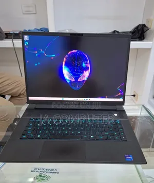 New Laptop Dell Alienware 17 R2 16GB Intel Core I9 SSD 1T