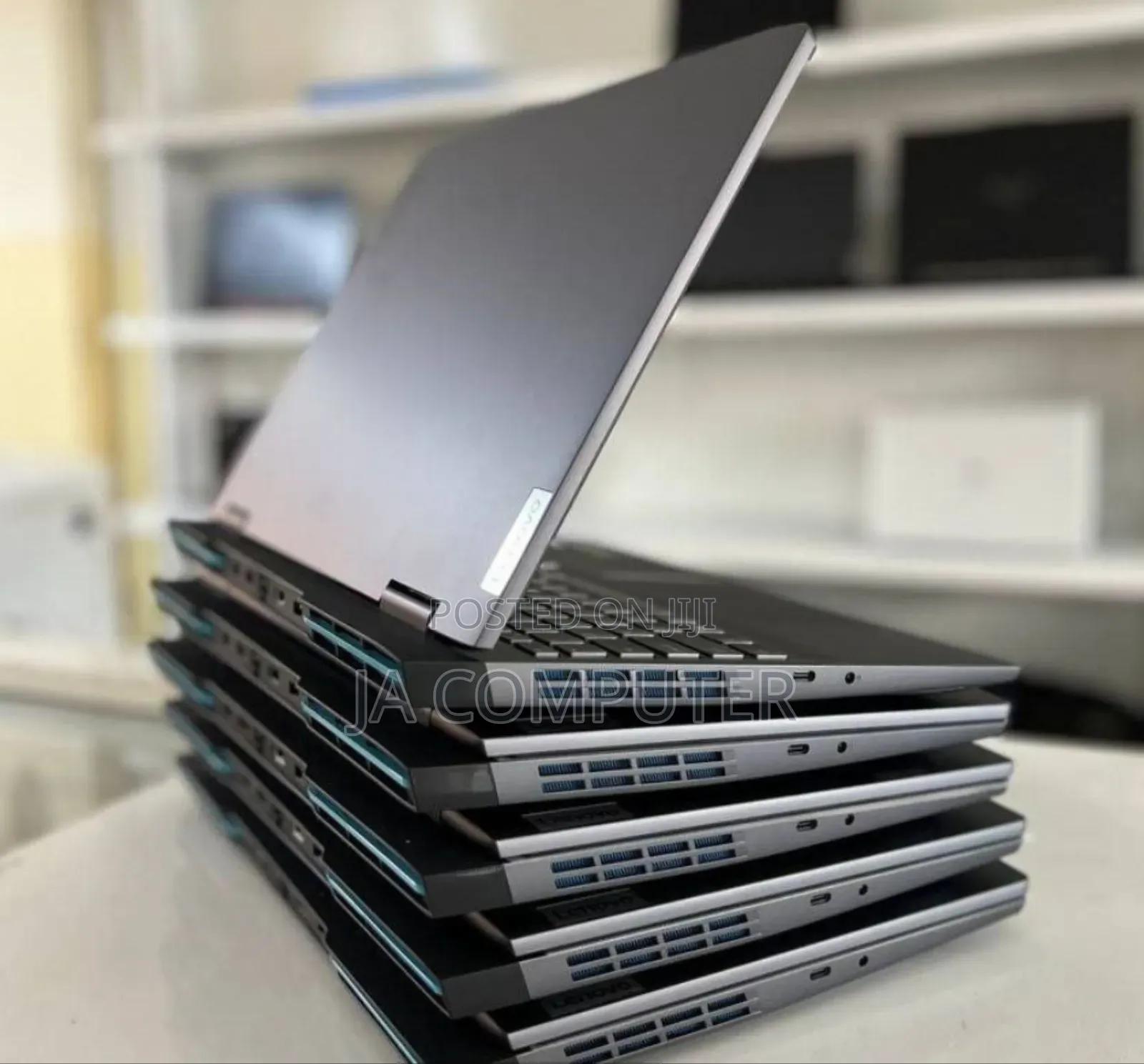 New Laptop Lenovo LOQ 15IRH8 16GB Intel Core I5 SSD 512GB