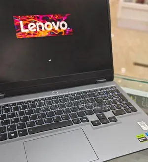 New Laptop Lenovo LOQ 15IRH8 16GB Intel Core I5 SSD 512GB