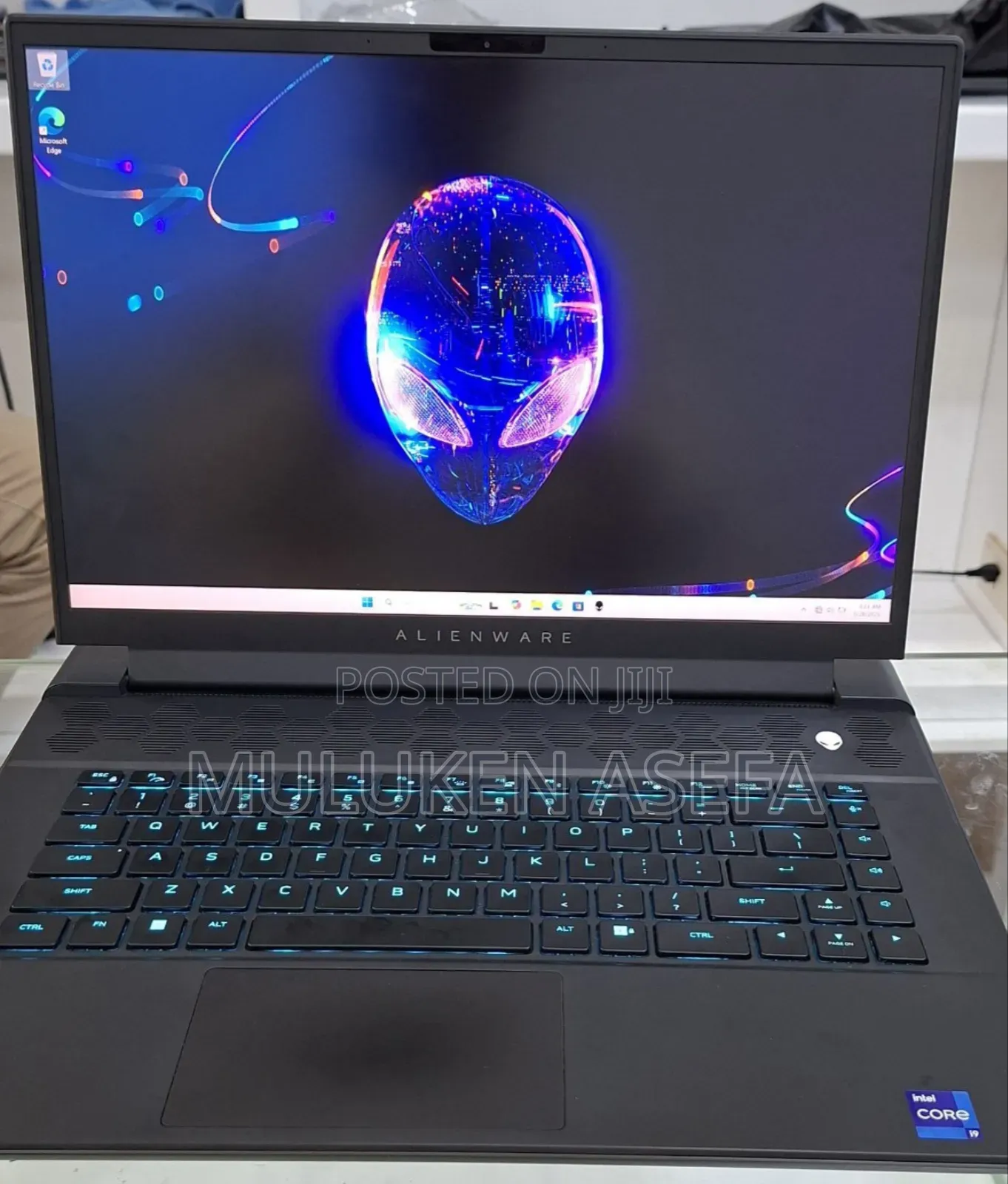 New Laptop Alienware M17x R2 16GB Intel Core I9 SSD 1T