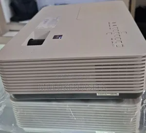 New Arrival Sony VPL-Dx221 Projector 1 Piece Remains