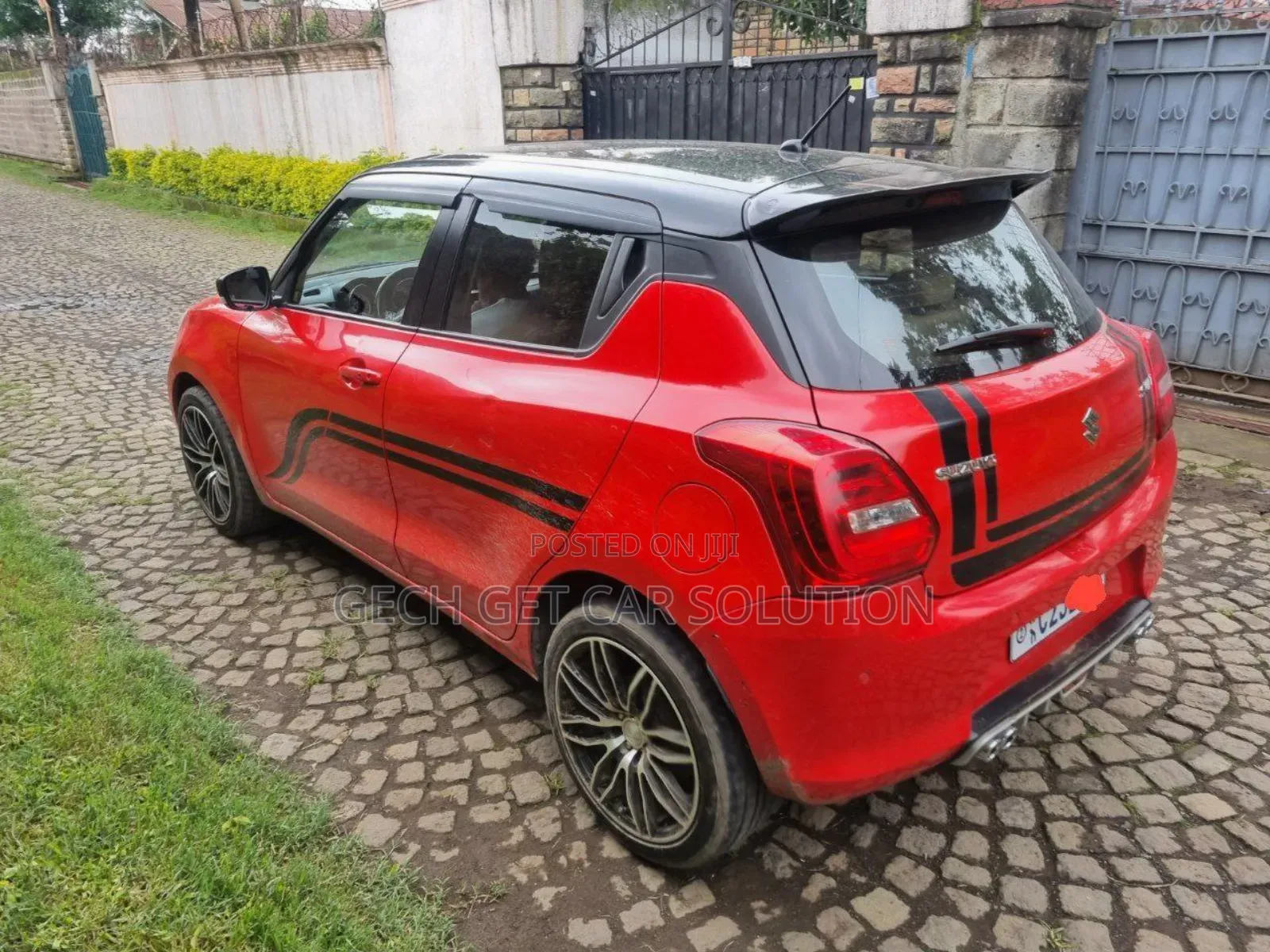 Suzuki Swift 2022 Red