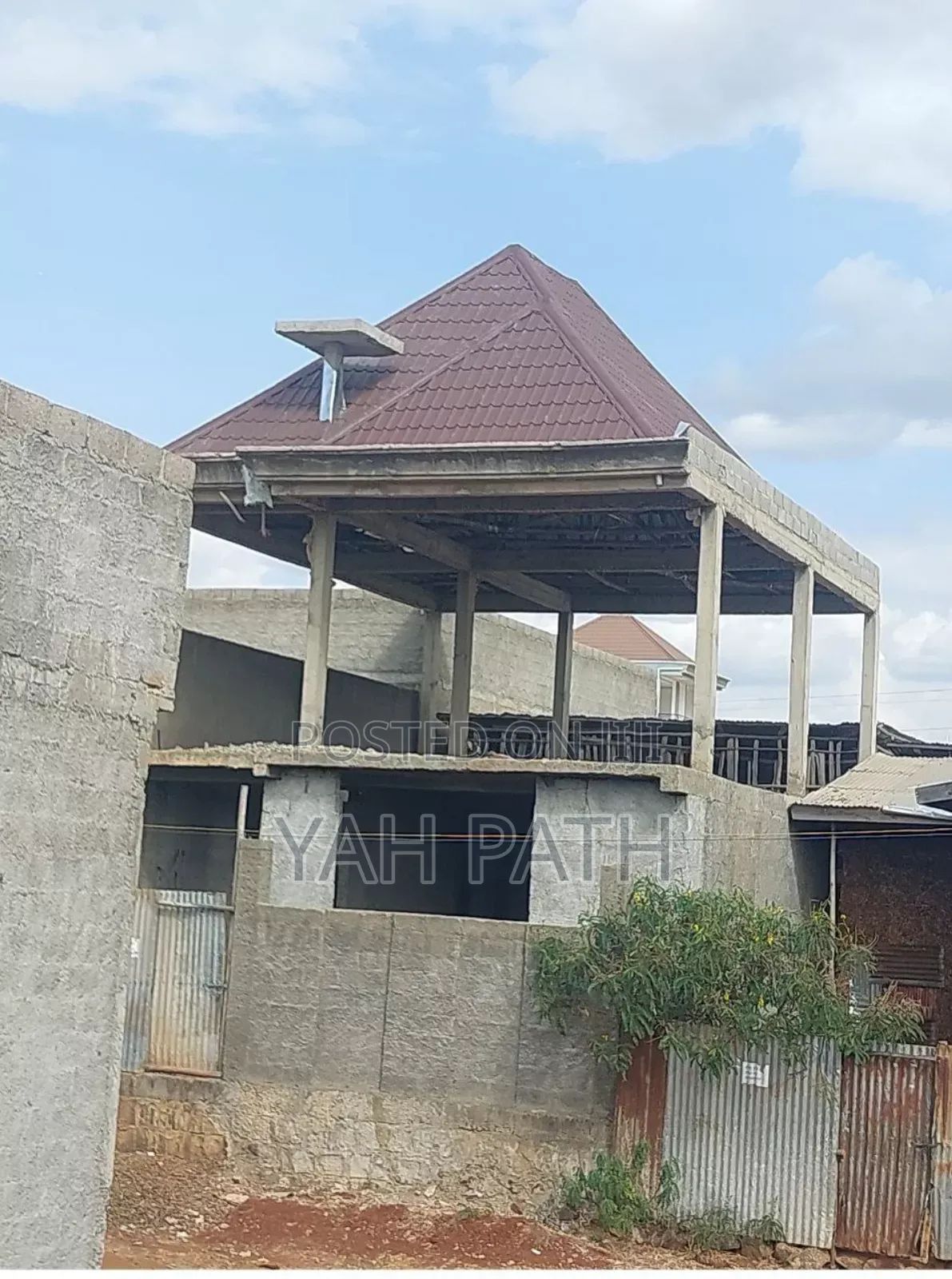 House In Bahidar Estate For Sale