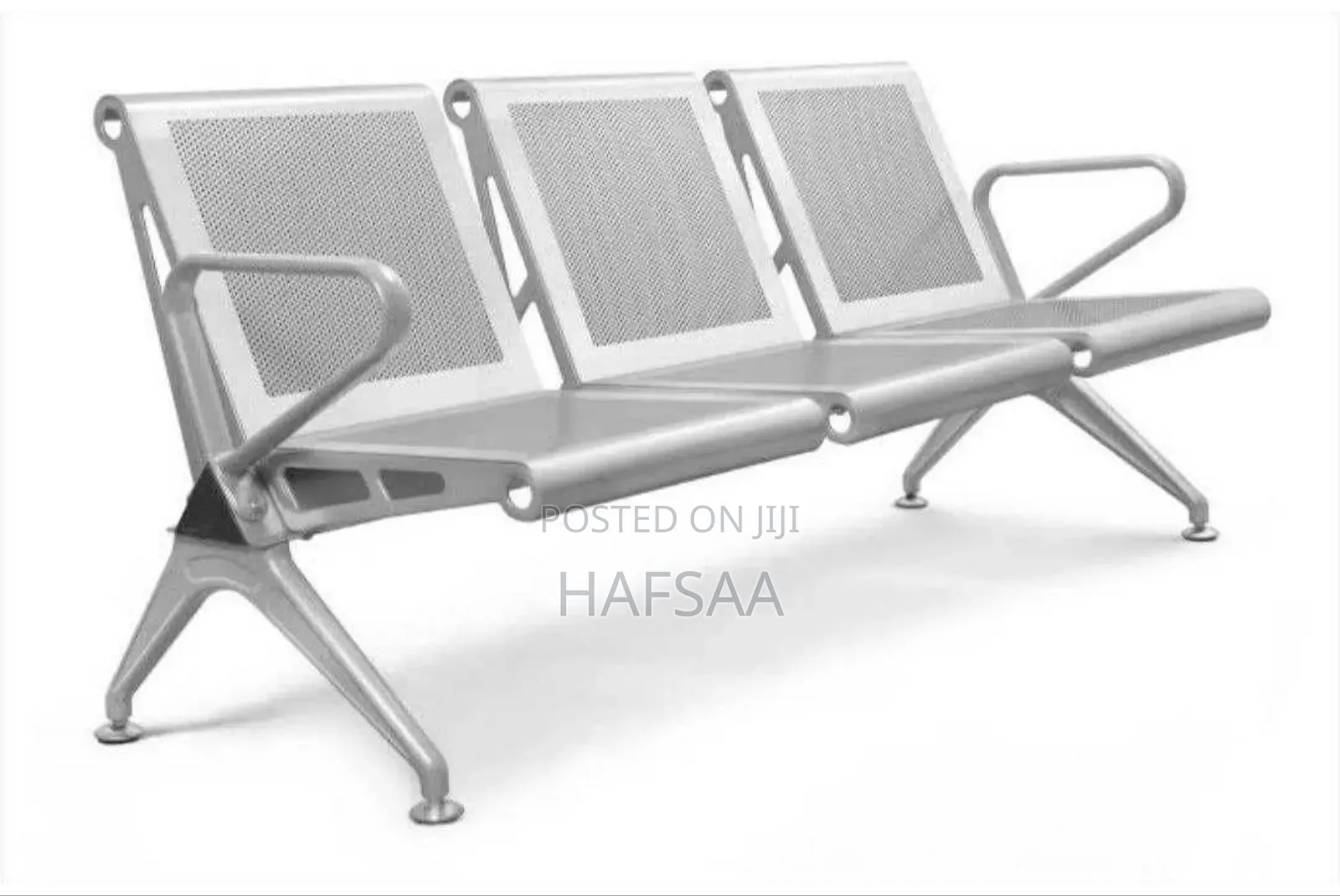 Airport Three Sitter for Gust