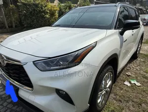 Toyota Highlander 2024 White