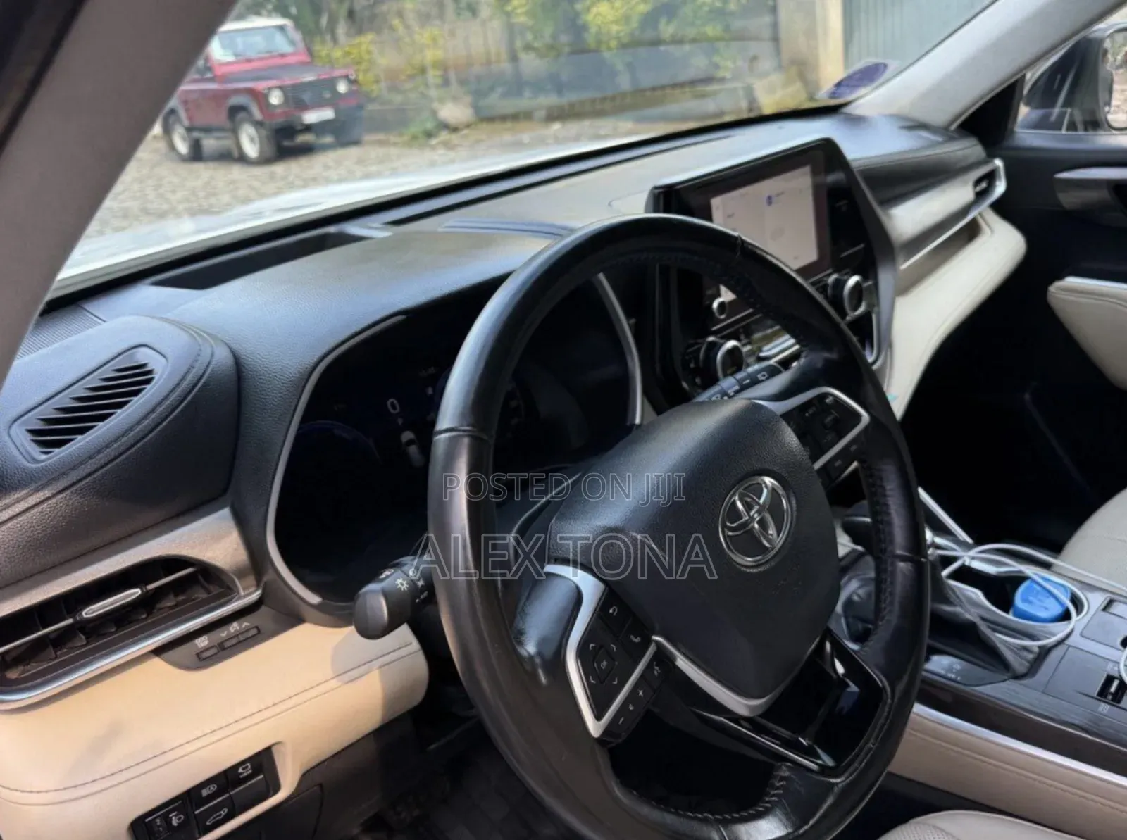 Toyota Highlander 2024 White